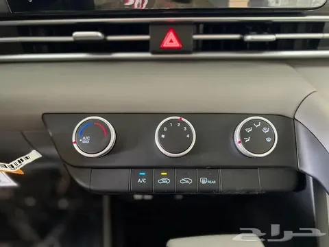 New Hyundai Elantra  2.0L GLS 2025