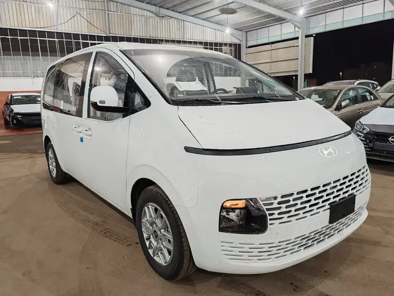 Hyundai Staria 2025