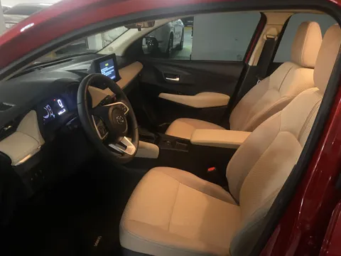 Discover undefined undefined Exterior Interior Images.Find all aspects and details of cars.