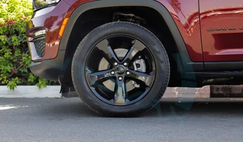 New Jeep Grand Cherokee 3.6L Altitude 2024