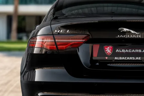 Discover undefined undefined Exterior Interior Images.Find all aspects and details of cars.