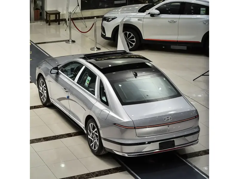 Hyundai Azera 2025