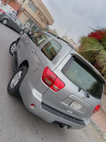 Discover undefined undefined Exterior Interior Images.Find all aspects and details of cars.