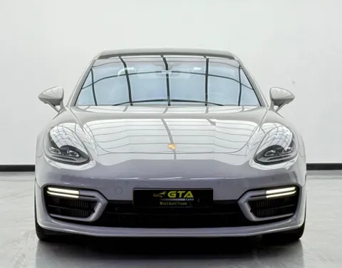 Porsche Panamera 3.0L Base 2021