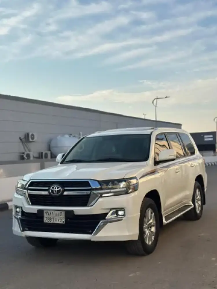 toyota toyota-land-cruiser image Toyota Land Cruiser 2021