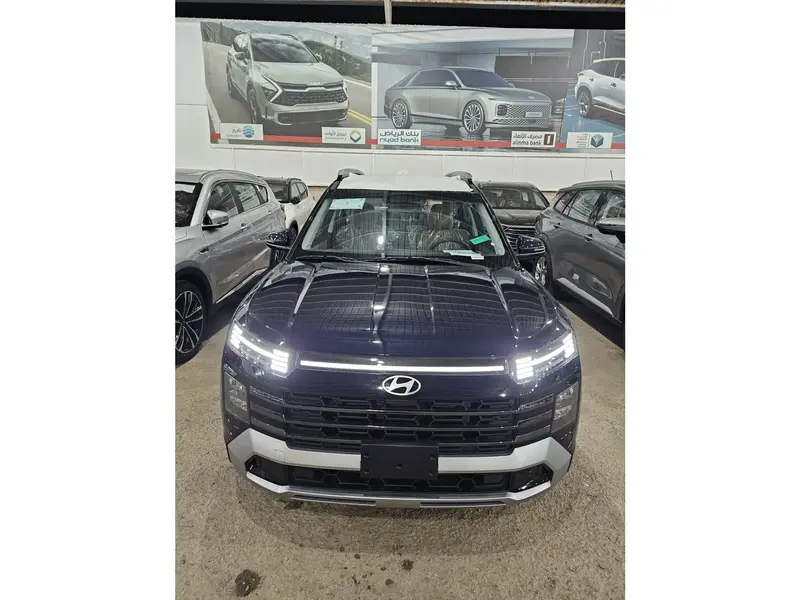 Discover undefined undefined Exterior Interior Images.Find all aspects and details of cars.