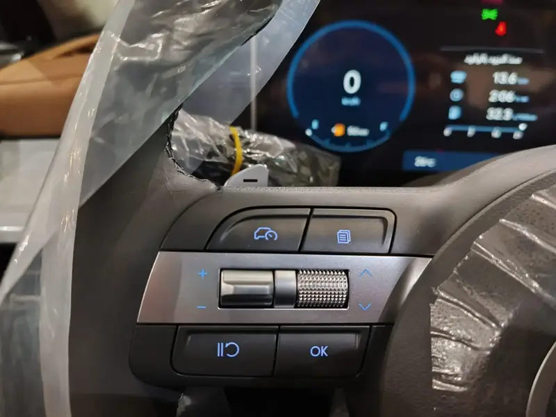 Discover undefined undefined Exterior Interior Images.Find all aspects and details of cars.