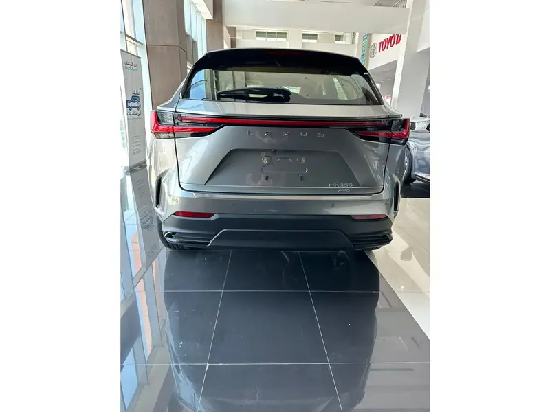 Lexus NX 2025
