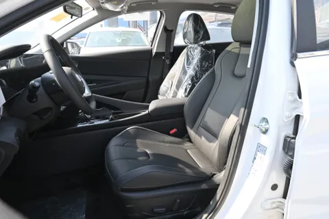 New Hyundai Elantra 2024