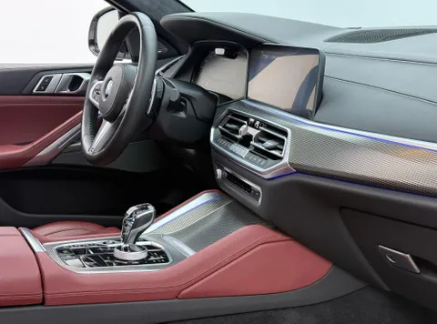 Discover undefined undefined Exterior Interior Images.Find all aspects and details of cars.
