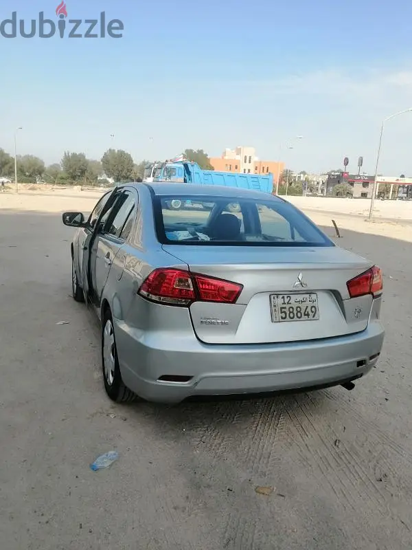 ميتسوبيشي لانسر 2013