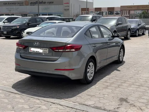 هيونداي إلانترا 2017