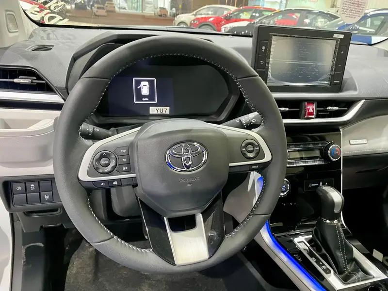 Toyota VELOZ 2025