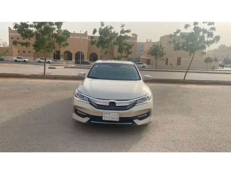 honda accord image Honda Accord 2017