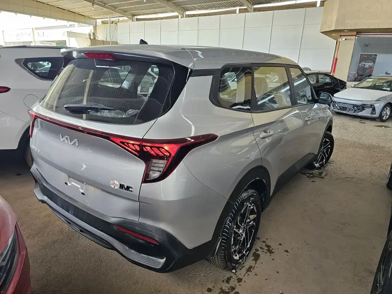Discover undefined undefined Exterior Interior Images.Find all aspects and details of cars.