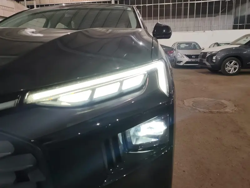 Discover undefined undefined Exterior Interior Images.Find all aspects and details of cars.