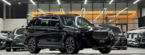 Discover undefined undefined Exterior Interior Images.Find all aspects and details of cars.