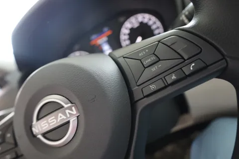 Discover undefined undefined Exterior Interior Images.Find all aspects and details of cars.