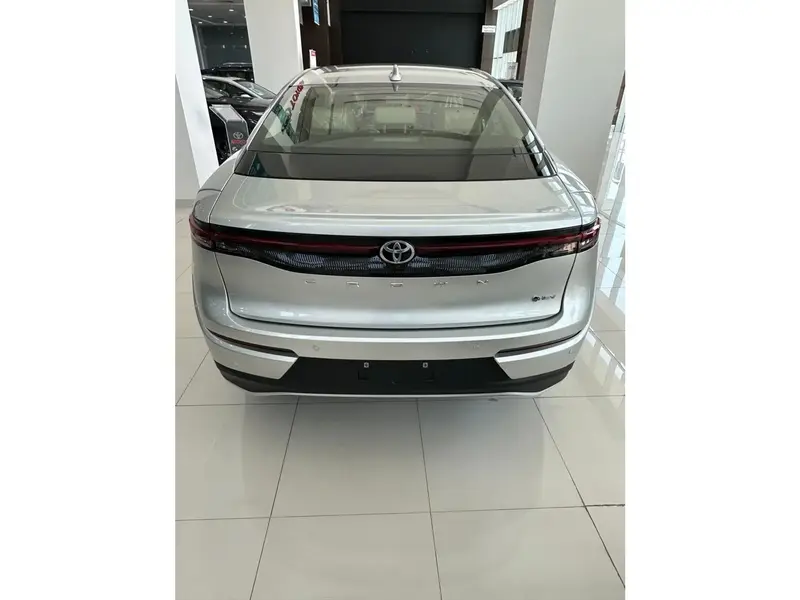 Toyota Crown 2025