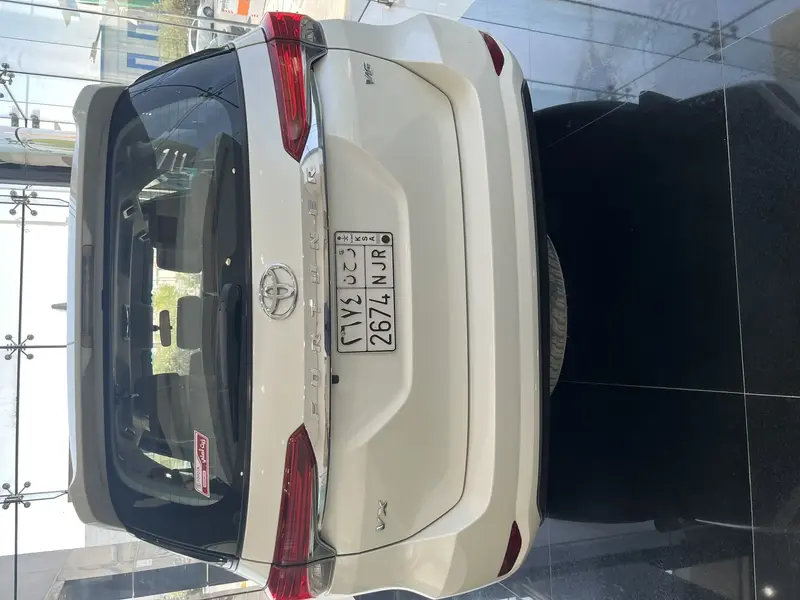 Toyota Fortuner 2022
