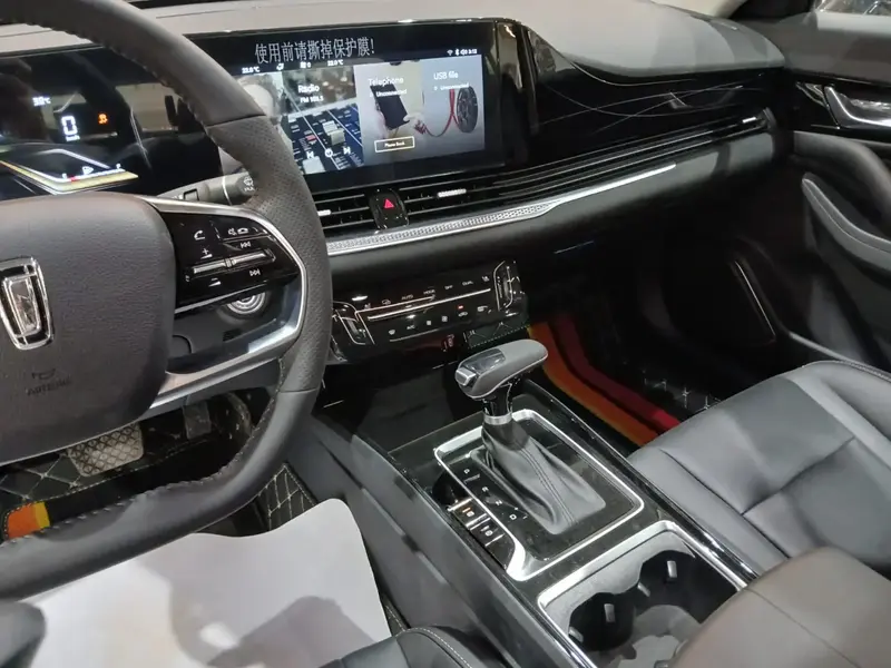 Discover undefined undefined Exterior Interior Images.Find all aspects and details of cars.