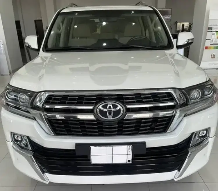 toyota toyota-land-cruiser image Toyota Land Cruiser 2021