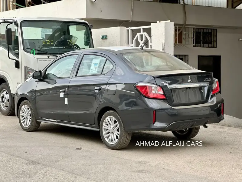 Mitsubishi Attrage 2024