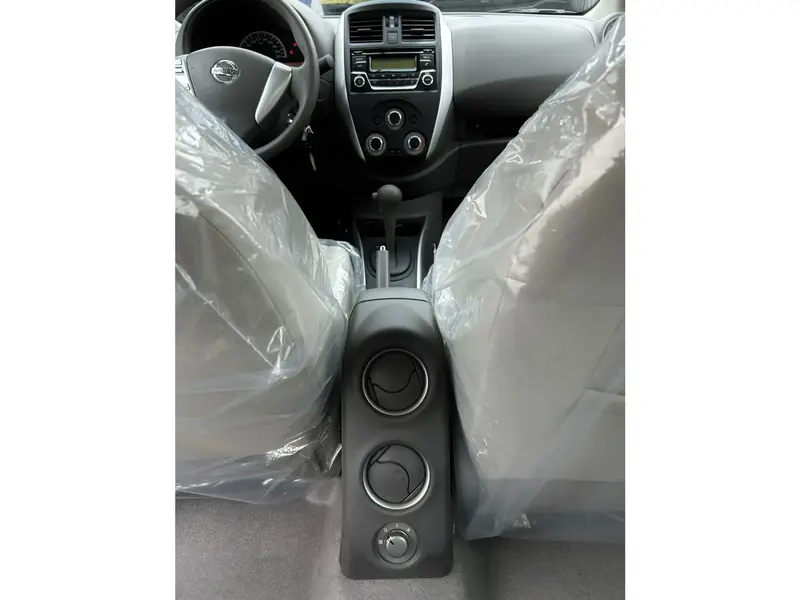 Nissan Sunny 2024