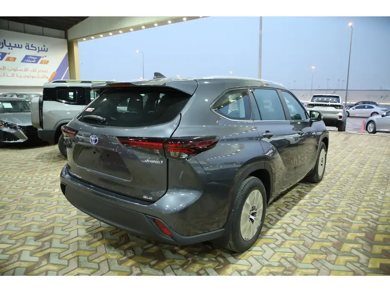 Discover undefined undefined Exterior Interior Images.Find all aspects and details of cars.