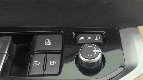 Toyota Land Cruiser 2024