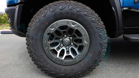 New RAM 1500 TRX 6.2L V8 702 HP 2024