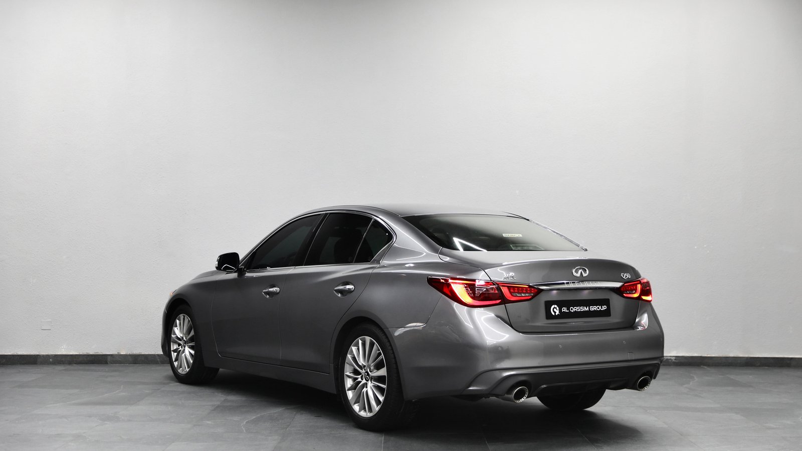 Discover undefined undefined Exterior Interior Images.Find all aspects and details of cars.