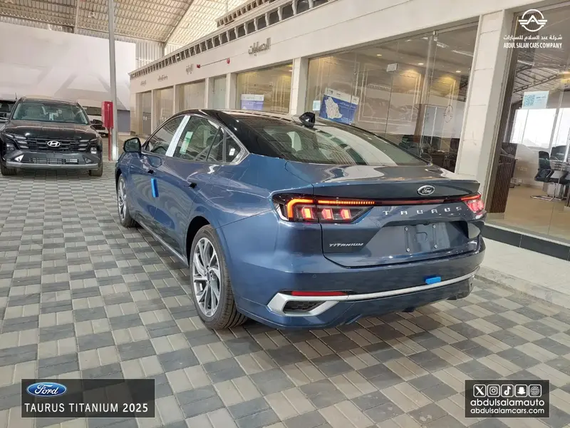 Ford Taurus 2025