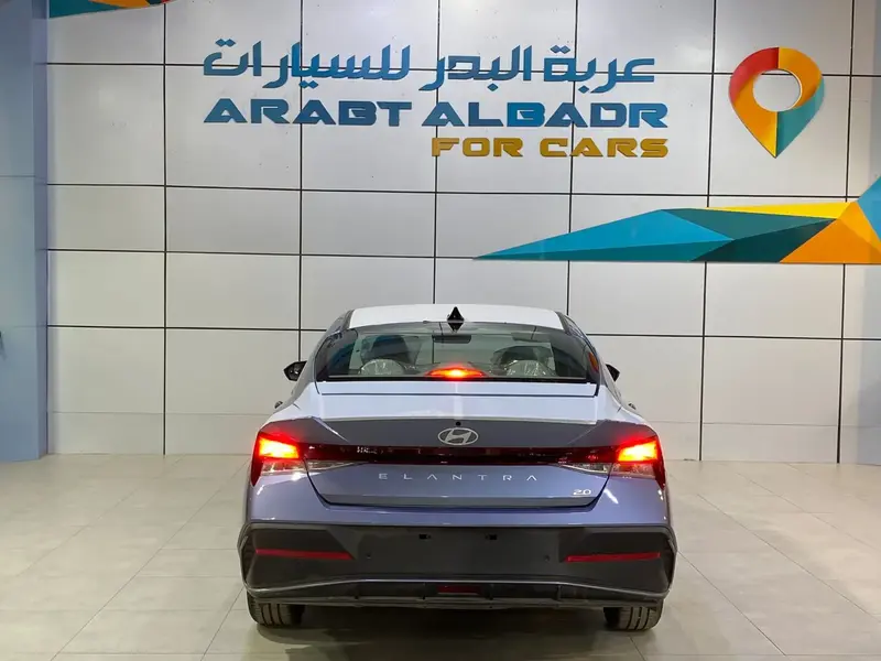 Hyundai Elantra 2025