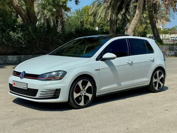 volkswagen golf-gti image Volkswagen Golf GTI 2.0T P1 Full option 2016