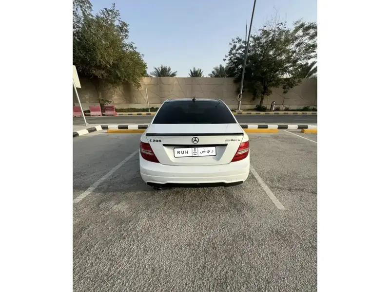 Discover undefined undefined Exterior Interior Images.Find all aspects and details of cars.