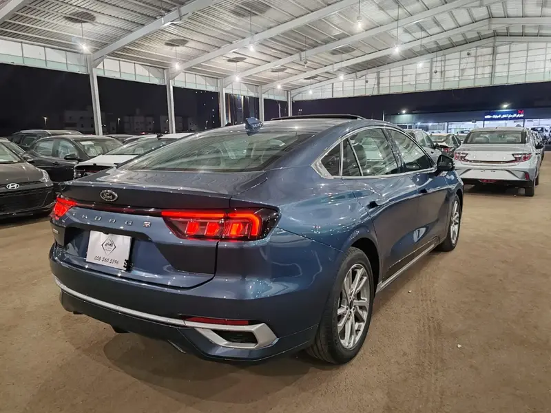 Ford Taurus 2023