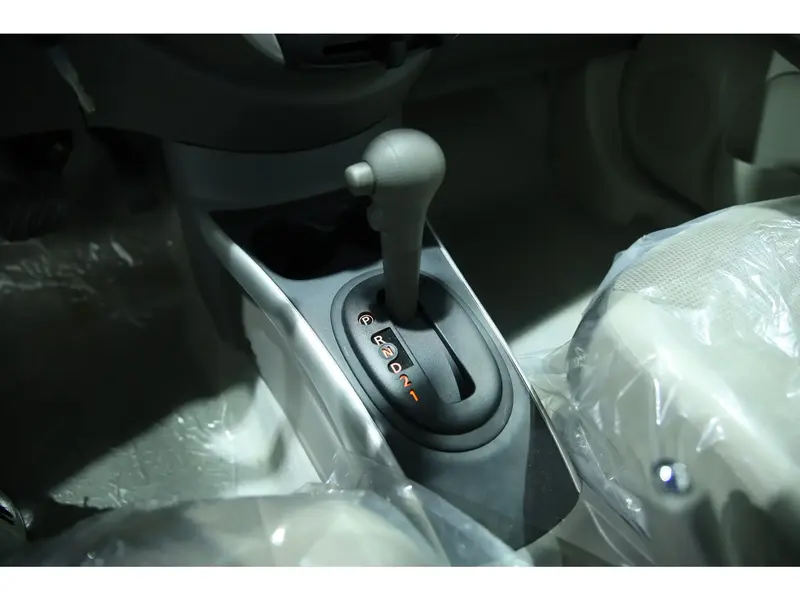 Nissan Sunny 2024