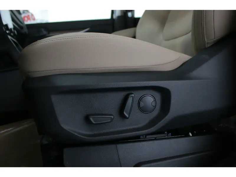 Ford EVEREST 2025