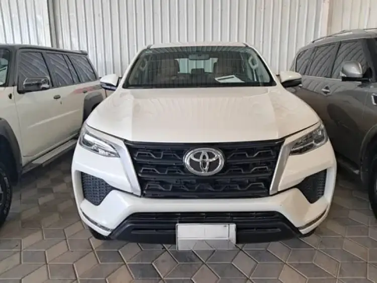 toyota toyota-fortuner image Toyota Fortuner 2022