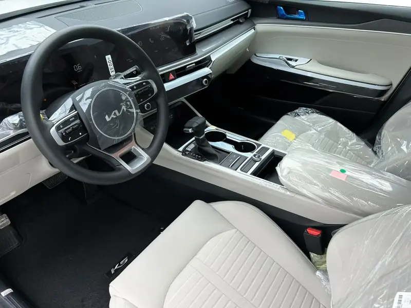 KIA K5 2025