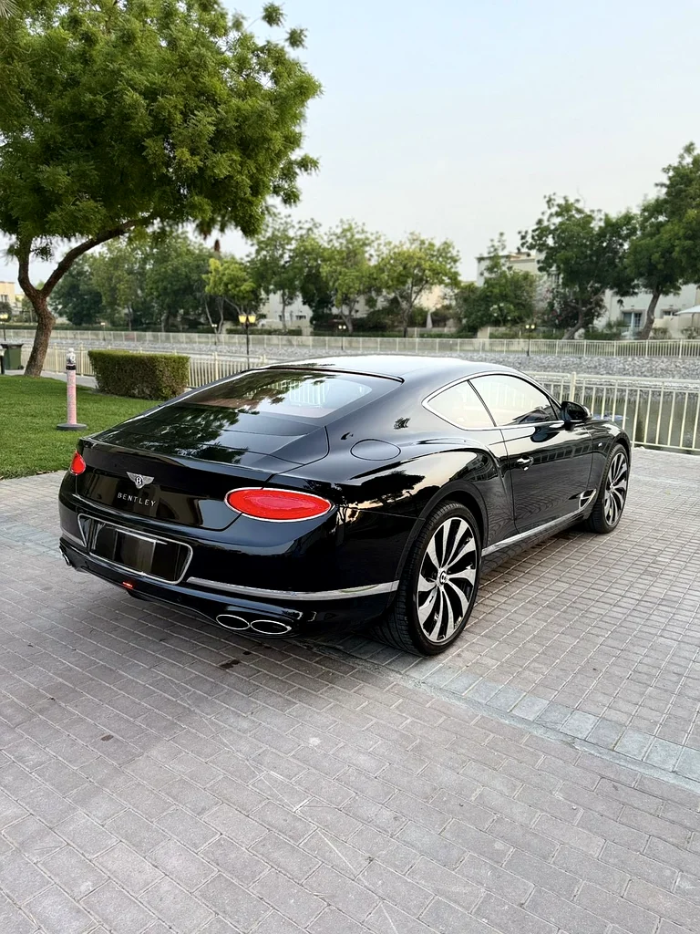 Bentley Continental 2021