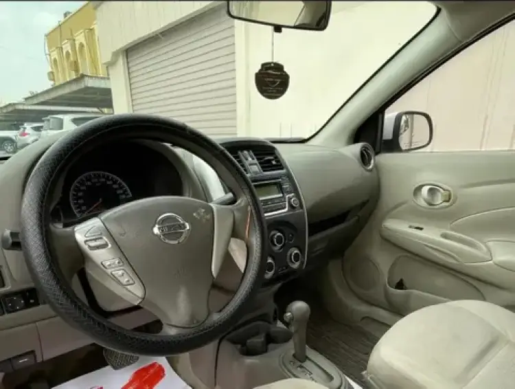 nissan nissan-sunny image Nissan Sunny 1.5L SV 2018