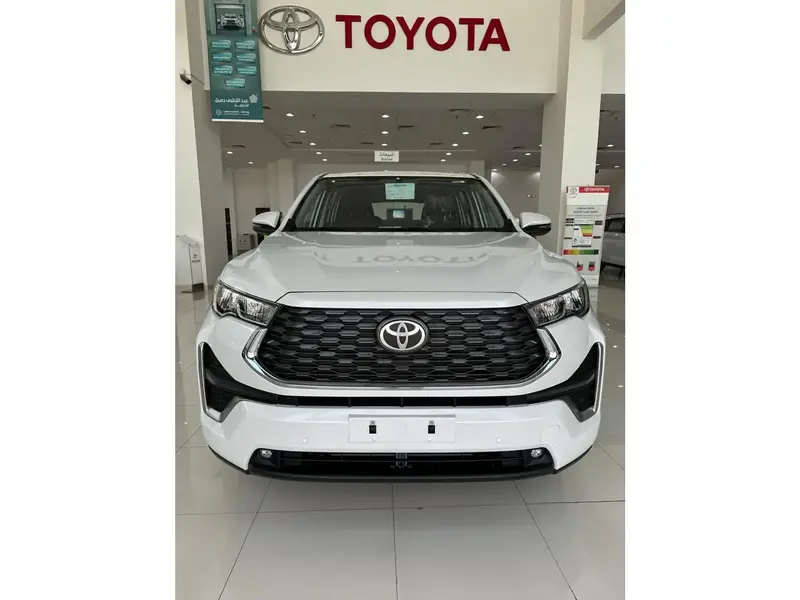 Toyota Innova 2024