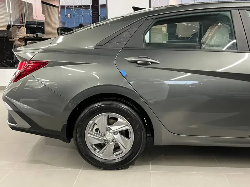 Hyundai Elantra 2025
