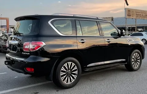 Nissan Patrol 5.6L SE Platinum 2014