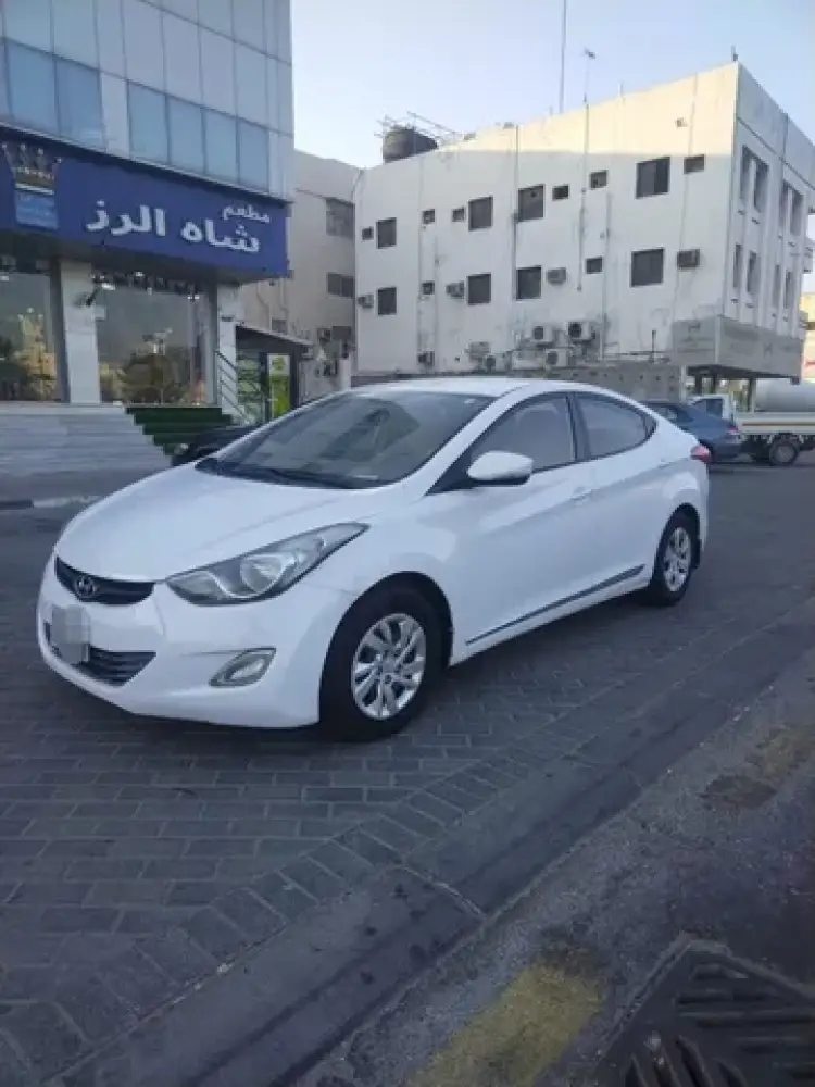 hyundai hyundai-elantra image Hyundai Elantra 2013