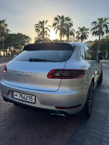 Porsche Macan 3.6L Turbo w/ Performance Package 2015