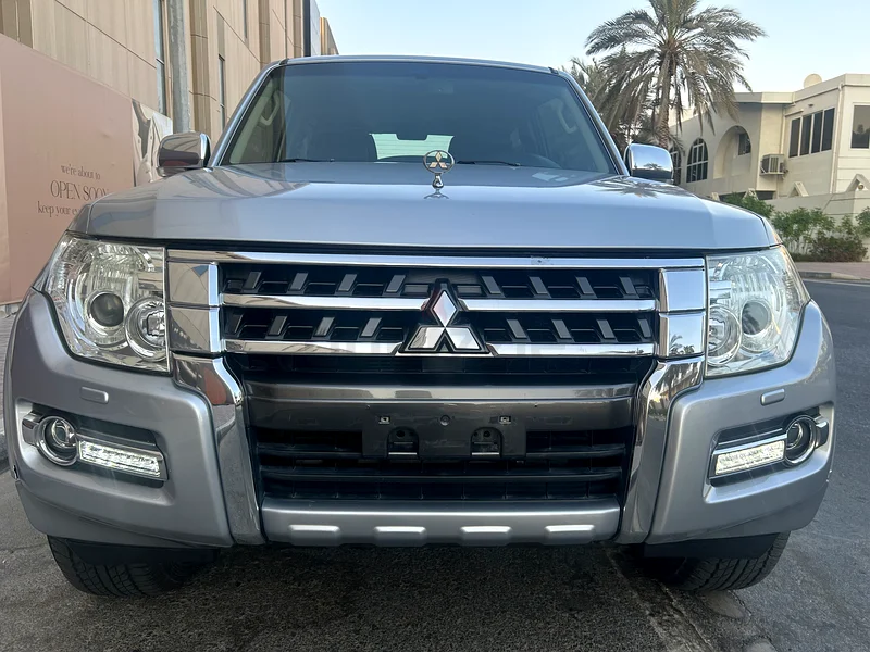 Mitsubishi Pajero 2016