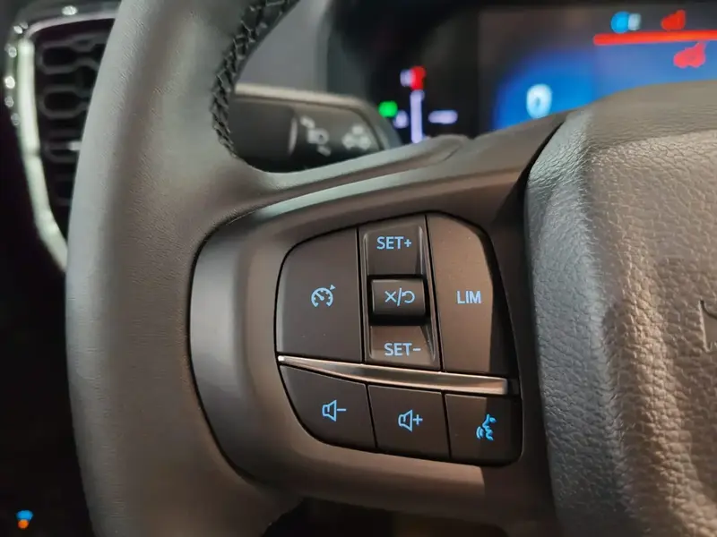 Ford EVEREST 2025